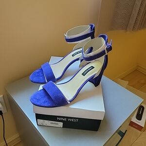 Nine West Pruce Purple Ankle Strap Block Heel Suede Sandals Size 7.5